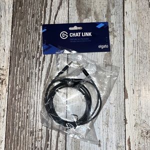 El Gato chat link cable for PS4